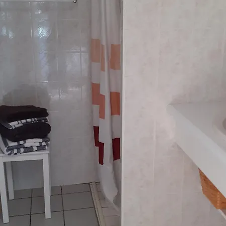 Location Au Coeur Du Deves, Proche Puy-en-velay Et Chemin De St-jacques - Fr-1-582-447 Bed & Breakfast *